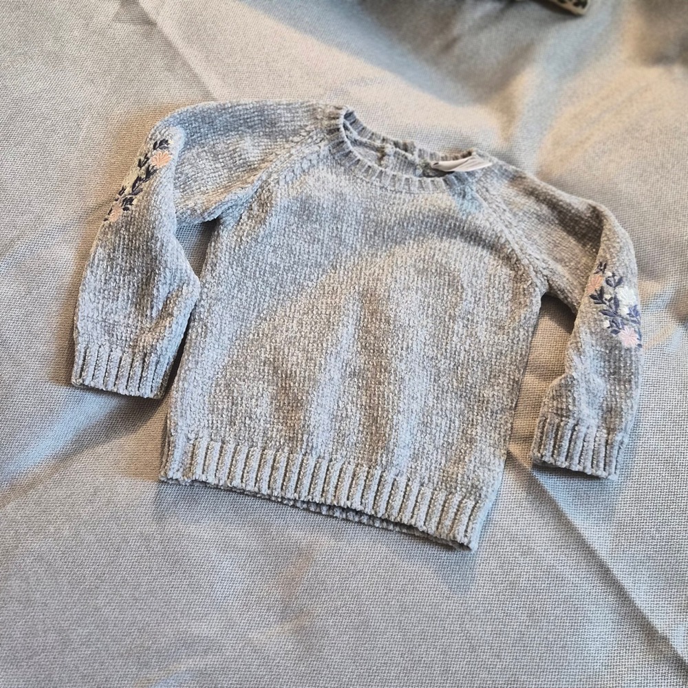 Nicole Miller New York Toddler Girl Gray Chenile Floral Sweater 2T Cottagecore